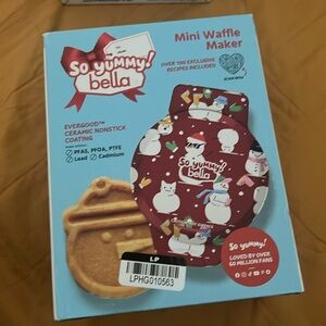 Mini Snowman Waffle Maker, Brand new